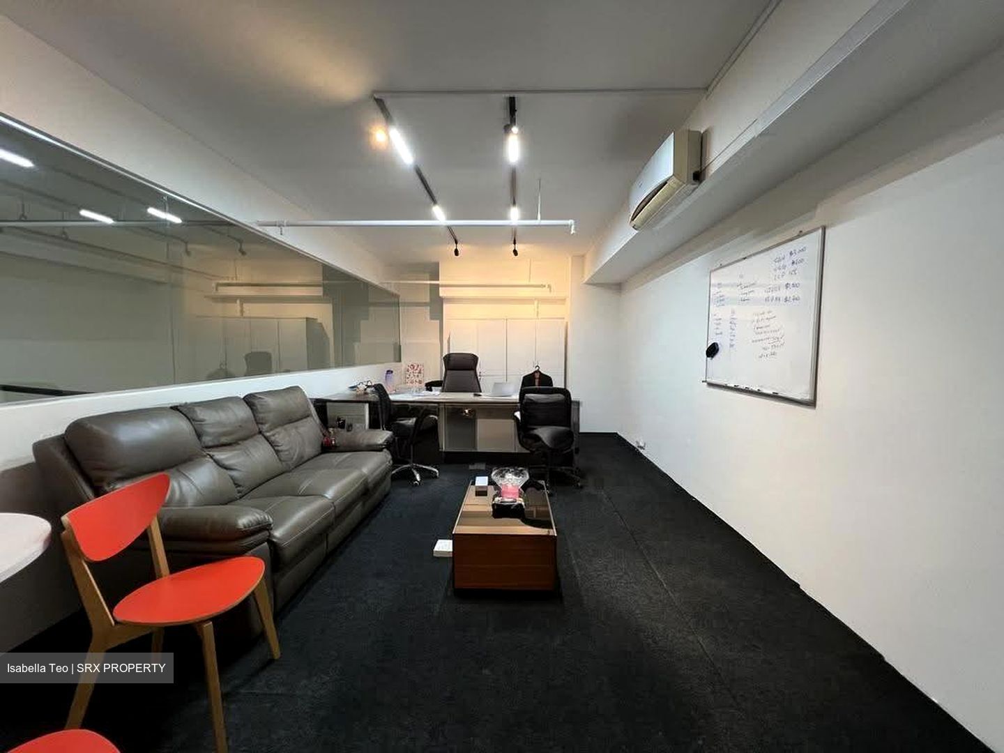 Ct Hub 2 (D12), Office #631036361
